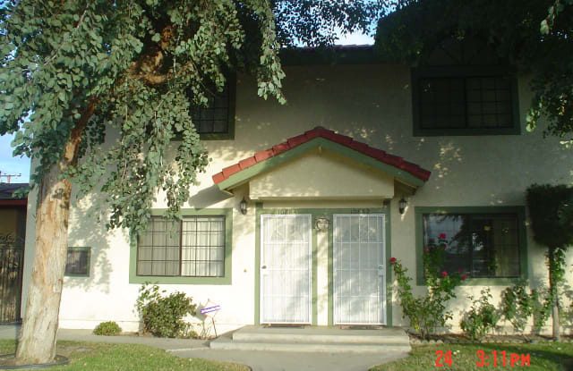 10886 Walnut St Gallery 2