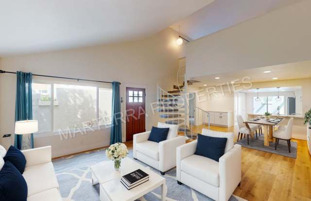 Amazing 2 Bed/2 Bath Unit in Huntington Beach - 18647 Maplewood Circle, Huntington Beach, CA 92646