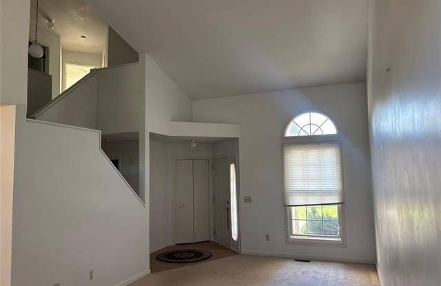 24251 Weathervane Court Gallery 4