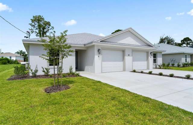 28 RAINSTONE LANE photos photos