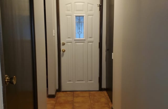 1229 Woodbrook Court Gallery 3