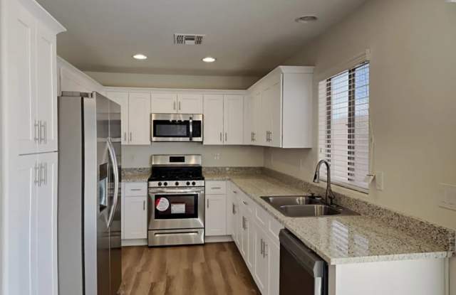 42367 W Bunker Dr Gallery 2
