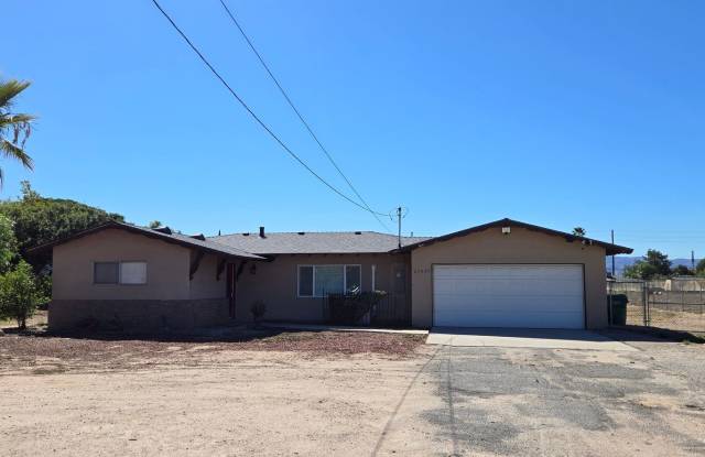 Highland Home with Large Fenced Yard photos photos