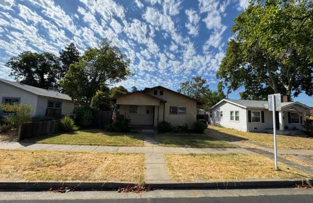 NICE TWO BEDROOM NEAR ROSEVILLE HIGH SCHOOL!! photos photos
