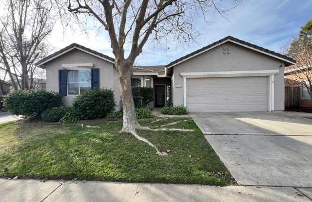 Corner Lot in Windrift Community photos photos