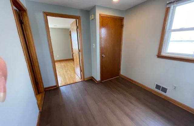 330 Sussex Street, APT # 2 2 Gallery 4