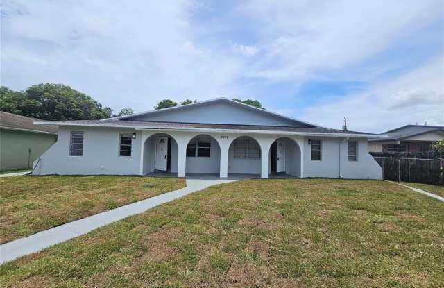 4072 SW 51st St photos photos