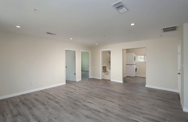 5633 Ithaca Avenue #3 Gallery 2