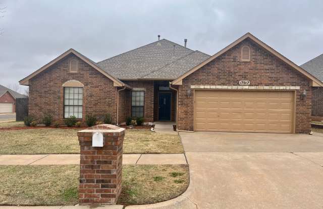 Spacious 3 Bed, 2 Bath With Study photos photos