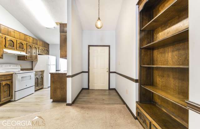 247 Leisure Lake Drive Gallery 4