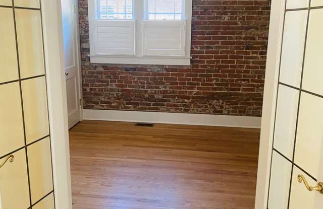 846 South Race Street Gallery 4