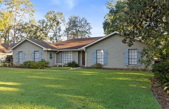 773 BOCAGE Lane Gallery 1