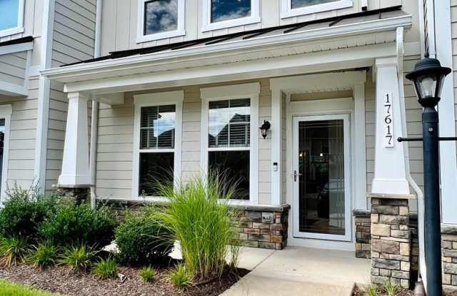 Great 3 Story- 3 Bedroom, 3.5 Bathroom Townhouse in Magnolia Green Available September 16th - 17617 Memorial Tournament Drive, Chesterfield County, VA 23120