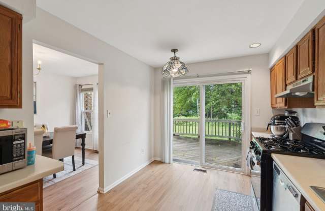 4262 FOX LAKE DRIVE Gallery 2