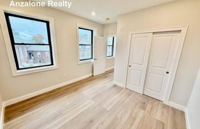 220 Winthrop Gallery 2