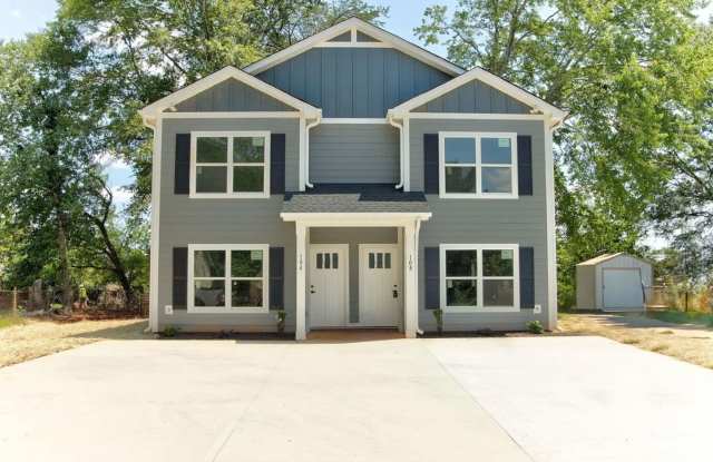 Brand New 3/2.5 Duplex Available Now! photos photos