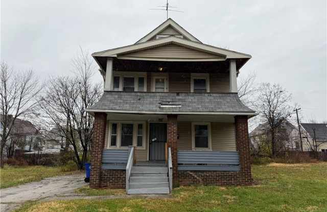 11205 Notre Dame Avenue unit: Down - 11205 Notre Dame Avenue, Cleveland, OH 44104