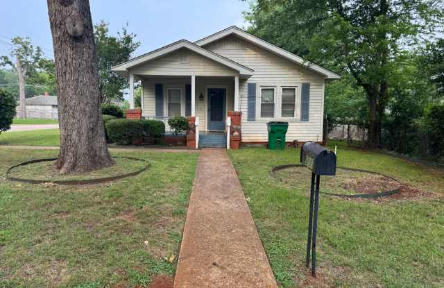2-bed/1-bath Downstairs unit! photos photos