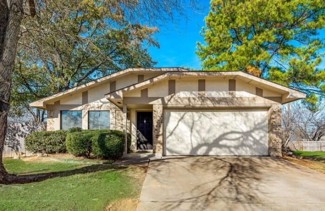 4200 Bellglen Court - 4200 Bell Glen Court, Arlington, TX 76016