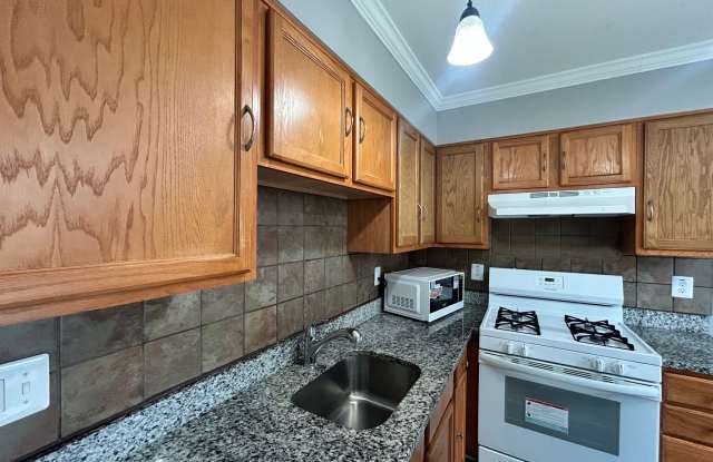 Baltimore - 3 Bedrooms and 2.5 baths Available! Gallery 3