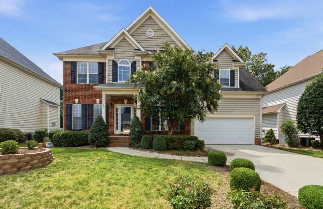 Freshly Updated Hampton Ridge Home – Refinished Hardwoods, New Carpet & Fenced Yard Gallery 3