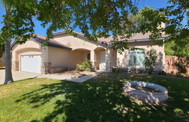Nice Single-Story 4-Bedroom Home in Banning! photos photos