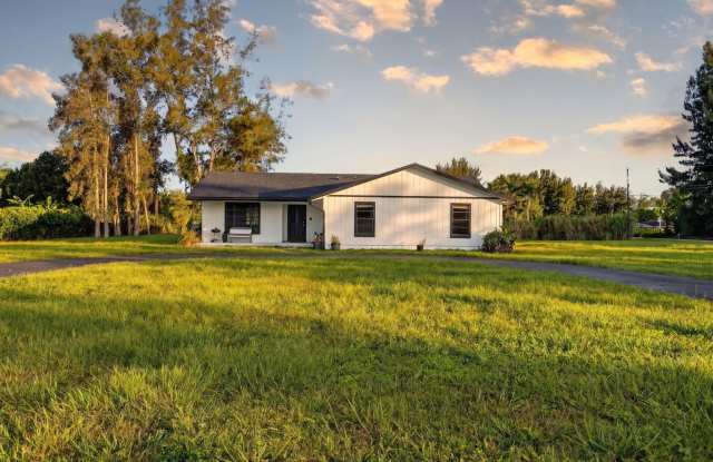 5989 COCONUT Boulevard Gallery 1