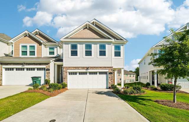 Nice 3 bed 2.5 bath Gallery 1