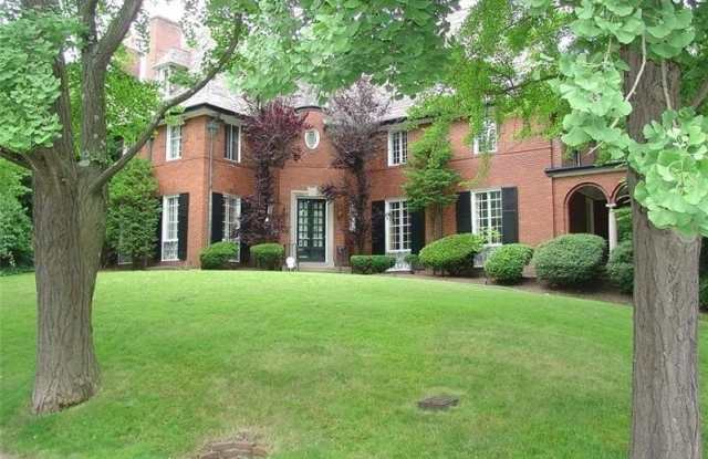 1200 Bennington Ave photos photos