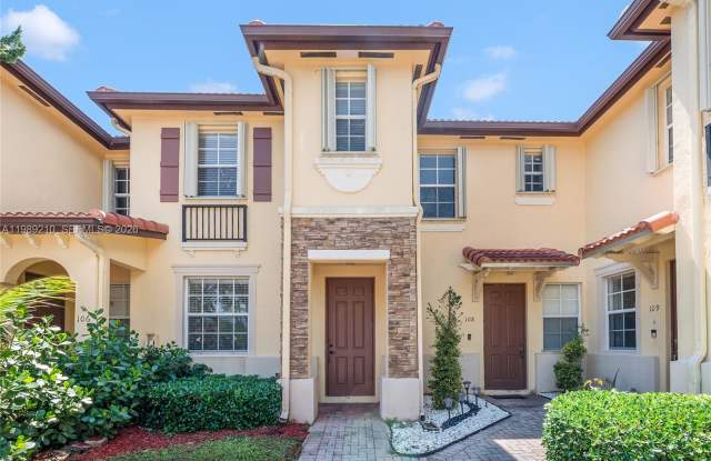 3360 Northeast 14th Drive photos photos