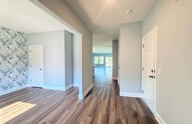 247 Glendale Arbor Drive SW Gallery 2
