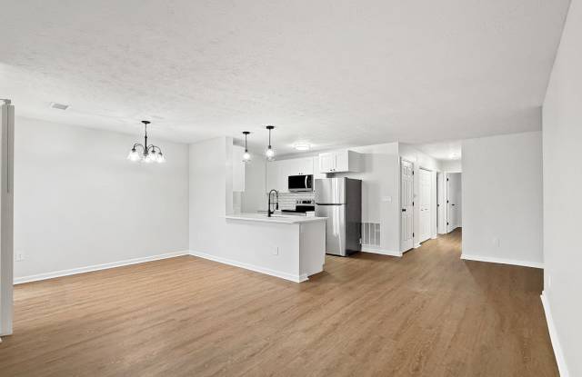 Minutes from Castle Schools*********Prime Location**********Newburgh Indiana 2 Bedroom 2 Bathroom Gallery 4