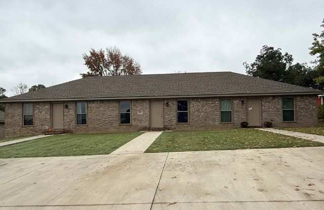 907 Thomas Street - B - 907 Thomas Street, Paragould, AR 72450