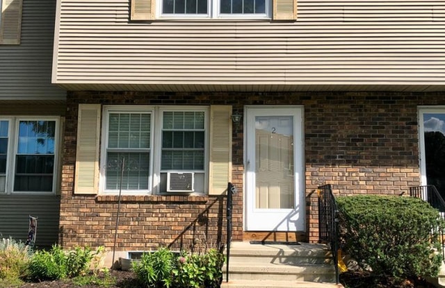 6 Countryside Lane Unit #2 - 6 Countryside Ln, Middletown, CT 06457