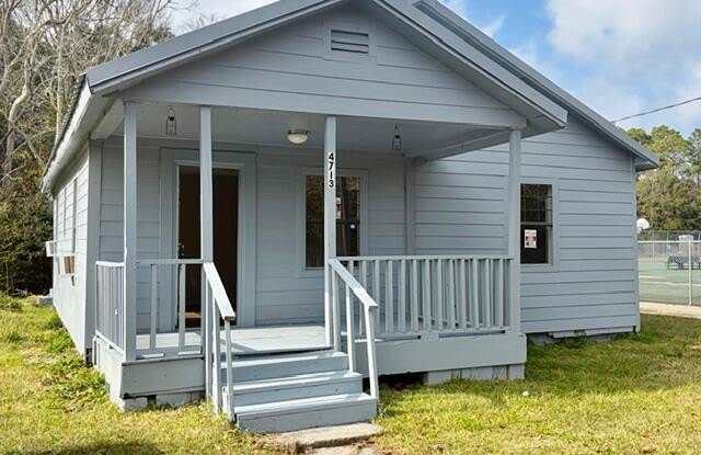 4713 Doctor L D Chapman Street photos photos