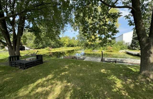 1345 Egg Harbor Lane Gallery 3