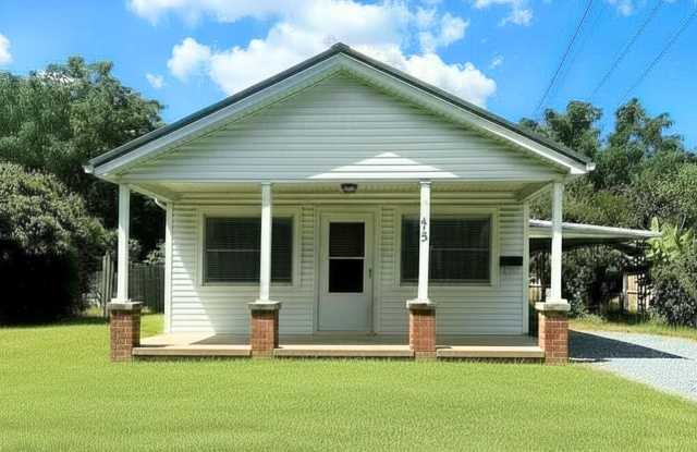 Adorable 2 bedroom home photos photos