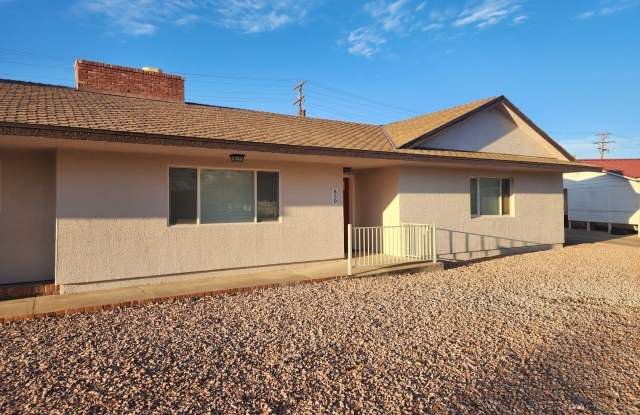 830 W Stirrup Dr Gallery 2