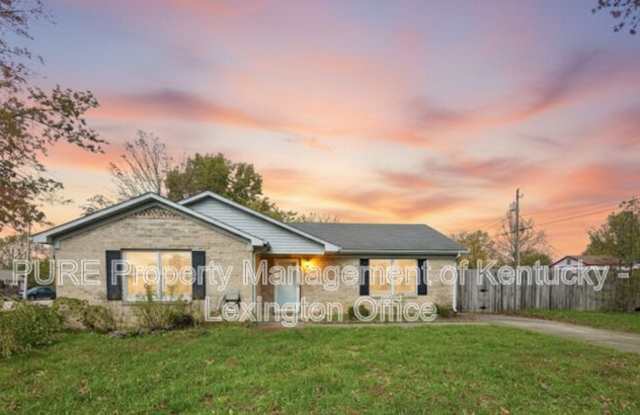 305 Williamsburg Dr photos photos