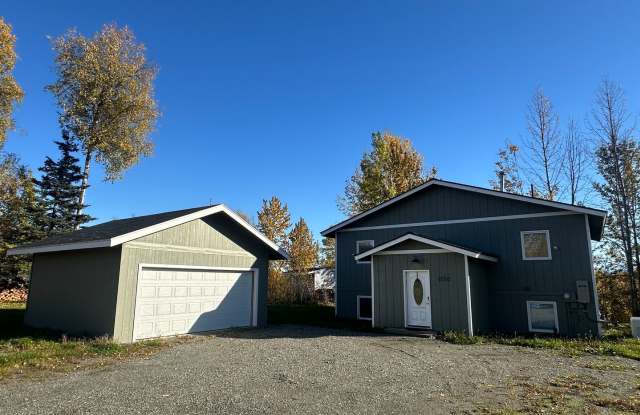 Beautifully updated modern home with detached garage! Gallery 1