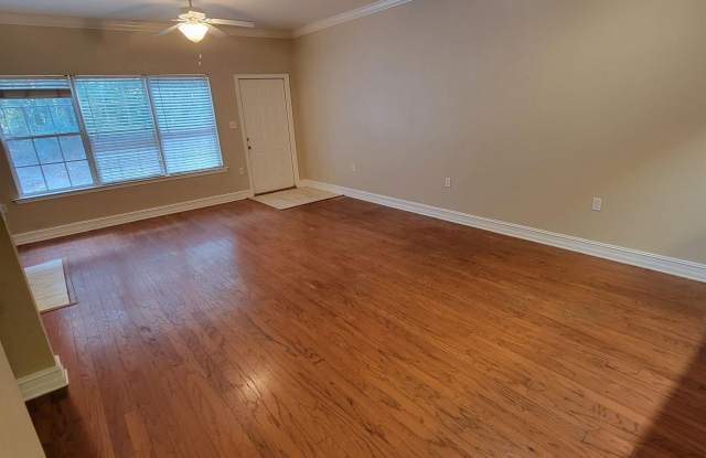 1521 Crescent Hills Drive Gallery 3