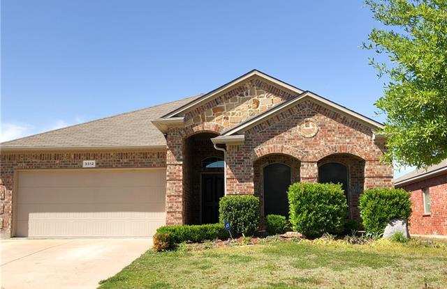 3312 Stonecrop Trail - 3312 Stonecrop Trl, Denton, TX 76226