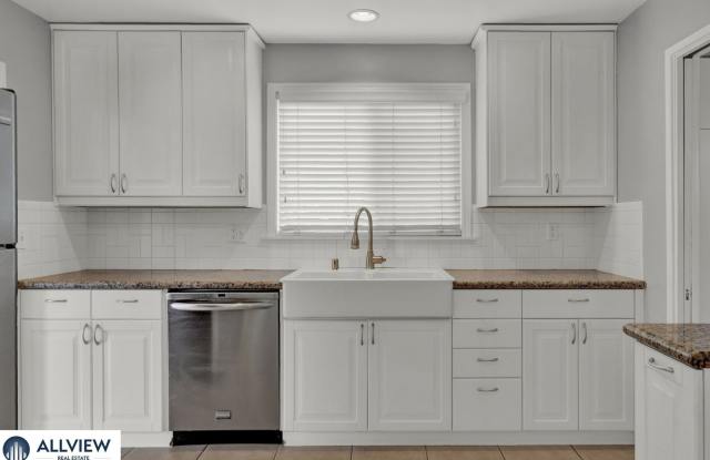 Serra Mesa 3 Bedroom Home with Private Yard & Oversized 2-Car Garage Gallery 4