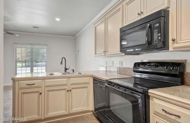 Live in the Heart of Lafayette—Minutes from UL & Downtown! Gallery 4