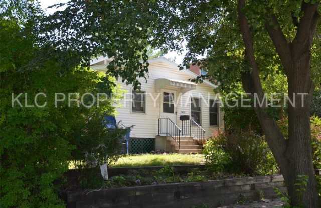 3623 4th Street - 3623 4th Street, Des Moines, IA 50313