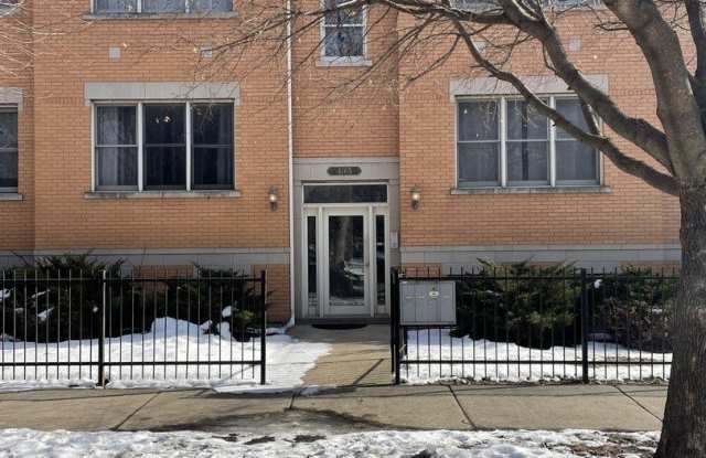 4165 S Ellis Avenue unit: 2N photos photos