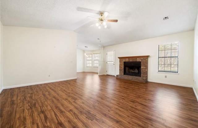 207 Pleasant View  LN Gallery 3