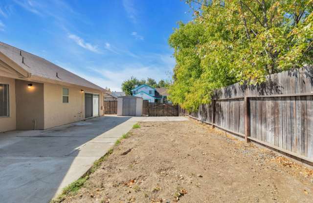 8327 Trimmer Way Gallery 3