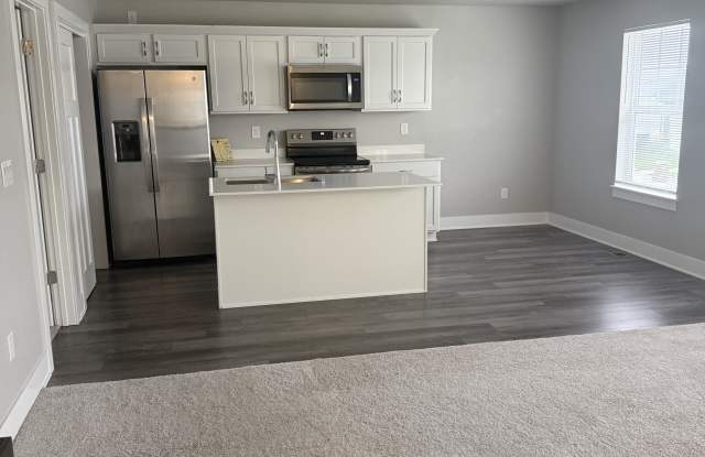 1504 Northeast Polk Drive Gallery 4