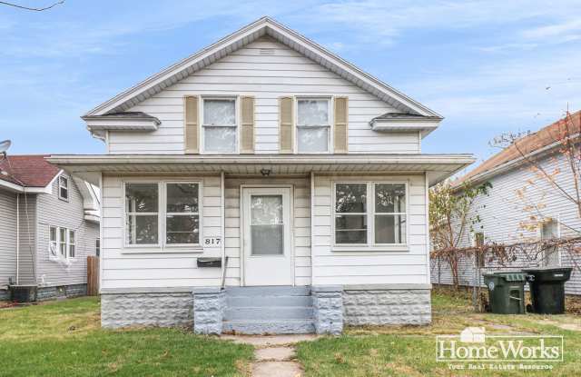 817 E Indiana Ave photos photos